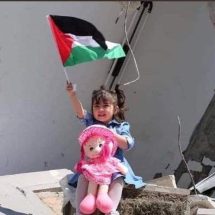 في غزة الصمود.. أطفال نازحون ينشدون "وعهد الله ما نرحل" (فيديو)