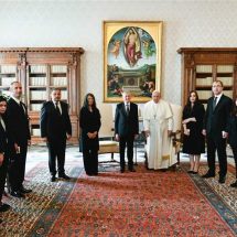 رئيس الجمهورية والسيدة الأولى يلتقيان البابا في الفاتيكان.. التأكيد على جملة ملفات
