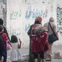 حاجة مسنة من غزة شهدت تهجير 1948 وتعيش نزوح 2023 (فيديو)