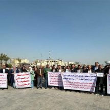 تظاهرة كردية وسط بغداد.. كوادر كردستان التعليمية توجه طلباً للحكومة الاتحادية (صور)