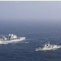تعرض سفينة أمريكية لصاروخين قادمين من اليمن