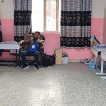 "مراقبو الكيانات ينتظرون".. مراكز اقتراع خالية من الناخبين في بغداد ونينوى (صور)