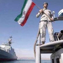 إيران ترسل مدمرة بحرية الى البحر الاحمر