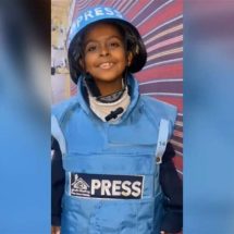 "لمى أبو جاموس".. أصغر صحفية في غزة بعمر 9 سنوات
