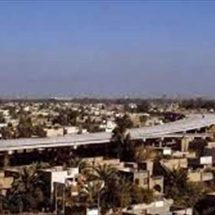 حي القادسية .. جسر ينتهك خصوصية المواطنين ويمر فوق منازلهم