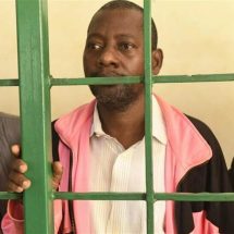 متهم بقتل 191 طفلا.. زعيم طائفة "يوم القيامة" يمثل امام القضاء في كينيا