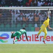 الجزائر تنجو من الخسارة امام بوركينا فاسو في الوقت القاتل بكأس افريقيا