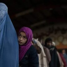 طالبان تطرد 600 عاملة أفغانية بسبب "مخالفة التعليمات"