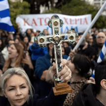 اليونان أول دولة "مسيحية أرثوذكسية" تقر زواج المثليين