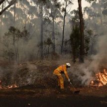 حرائق الغابات تتسع بولاية فيكتوريا الأسترالية وتحذيرات من الأسوأ