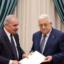 عباس يقبل استقالة الحكومة الفلسطينية