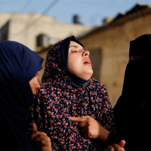 انتظرتهما 10 سنين.. سيدة فلسطينية تفقد طفليها بقصف إسرائيلي