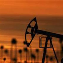 أسعار النفط تتراجع نسبيًا بعد كسر حاجز الـ85 دولارًا لأول مرة منذ 5 اشهر