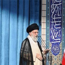المرشد الأعلى في إيران بخطبة العيد: لايصح مهاجمة السفارات